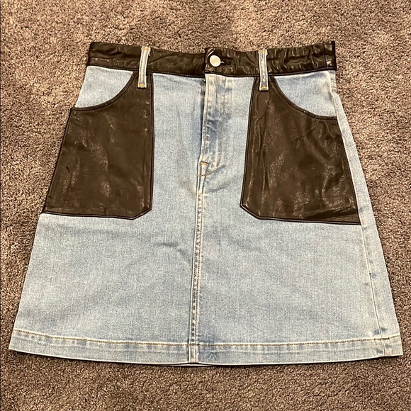 Veronica Beard Dresses & Skirts - Veronica Beard Jeans unique mini Jean skirt with black leather details